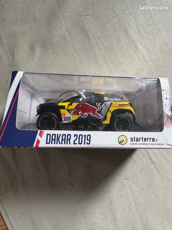 Miniature Peugeot 3008 DKR Sébastien Loeb – Dakar 2019 (Starterre Miniature Peugeot 3008 DKR Sébastien Loeb – Dakar 2019 (Starterre