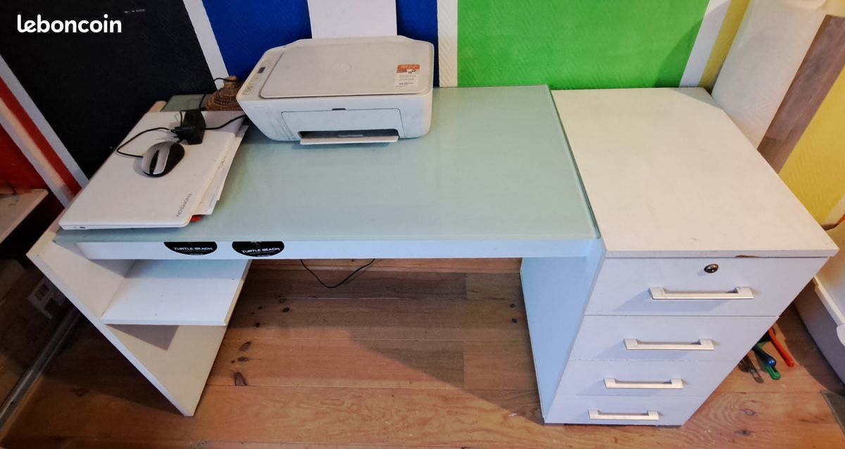 Bureau à vendre (image 1)