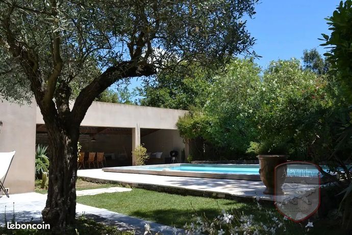 Maison 3 pièces 131 m²