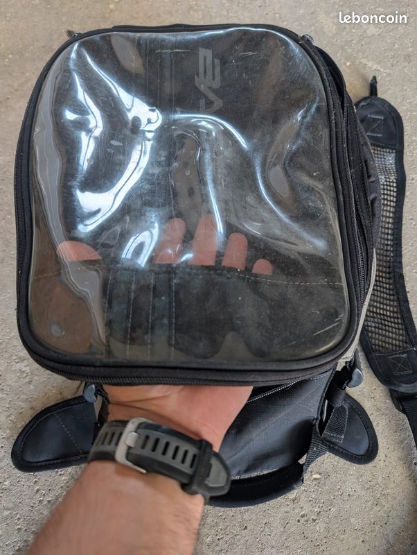 Sacoche réservoir moto bagster (image 3)