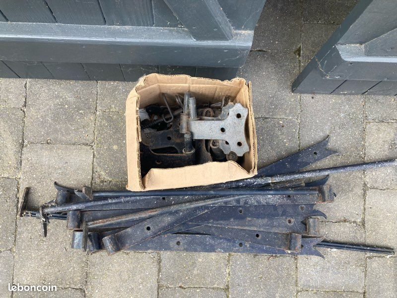 Vends 2 paires de volets bois (image 3)