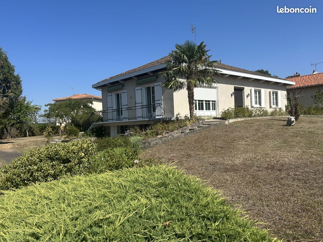Maison 5 pièces 119 m² · à Chabanais · 119 m² · 180 200 €