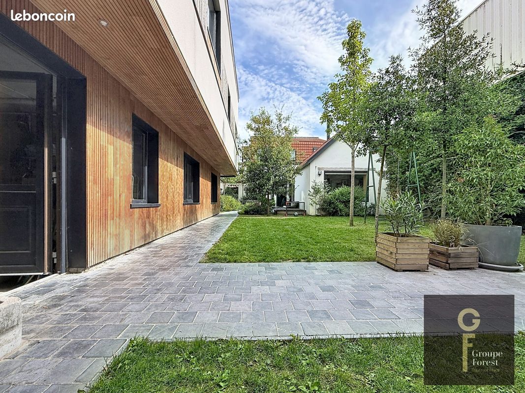 Maison 10 pièces 201 m² · à Marcq-en-Baroeul · 201 m² · 989 000 €