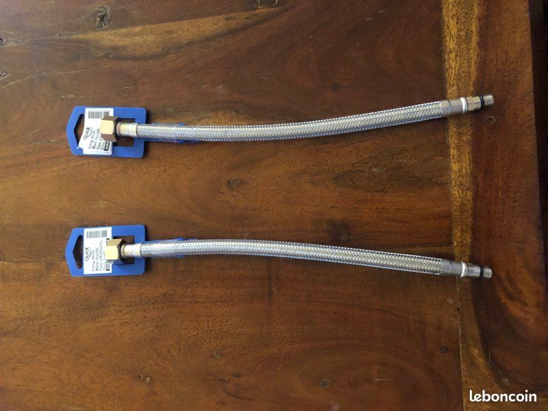 Vends flexibles d’evier (image 1)