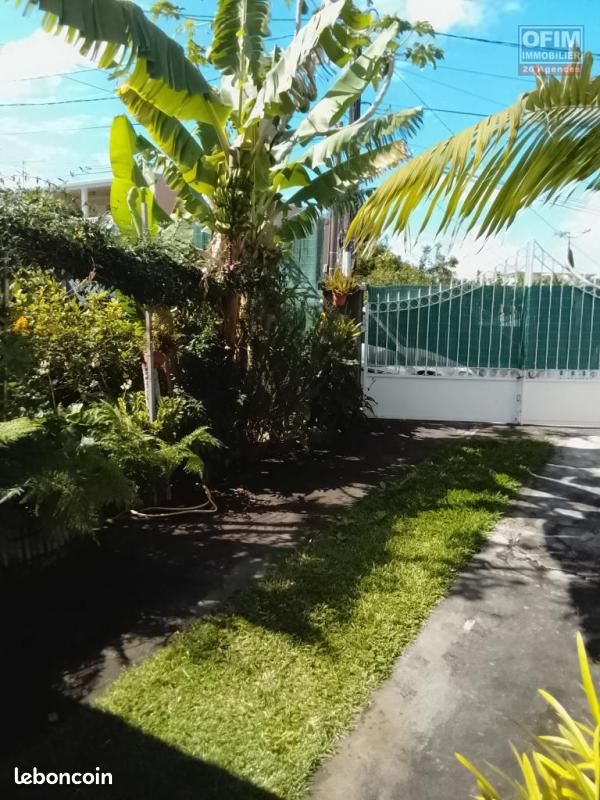 Maison 5 pièces 117 m² · à Saint-Pierre · 117 m² · 330 100 €