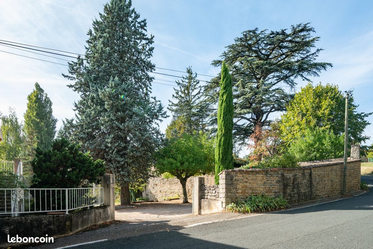 Maison 10 pièces 250 m² · à Limonest · 250 m² · 730 000 €