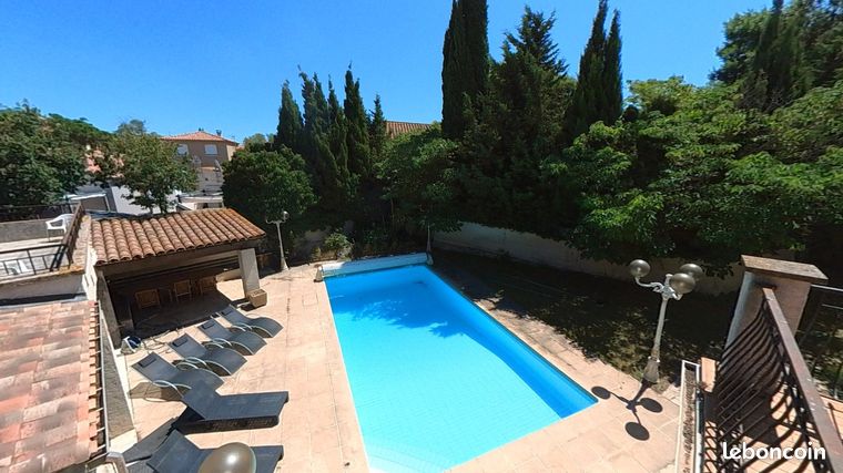 Villa 8 pièces 250 m²