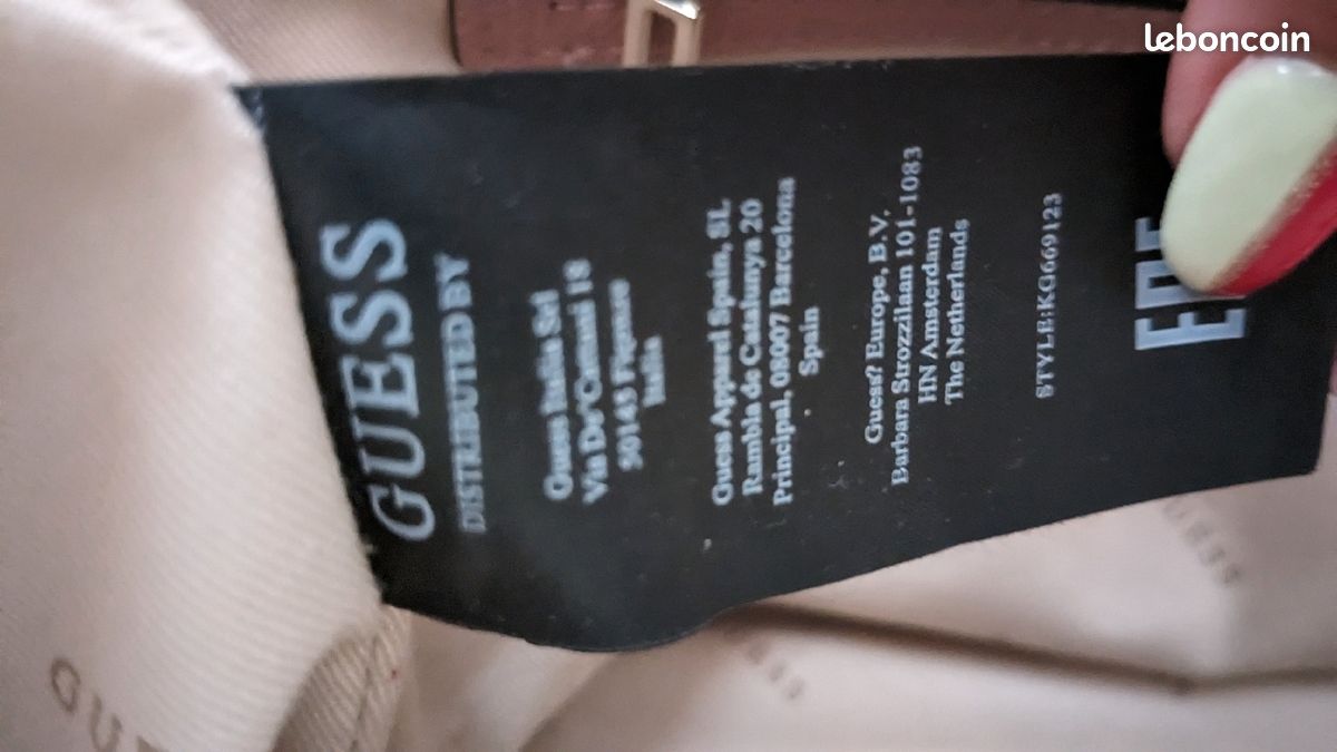 Sac à main plus portefeuille Guess (image 3)