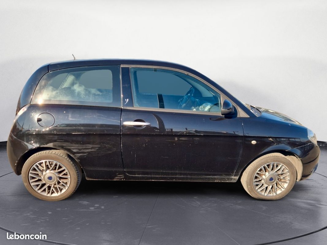 Lancia Ypsilon 1.2L 70 CH CLIM (image 6)