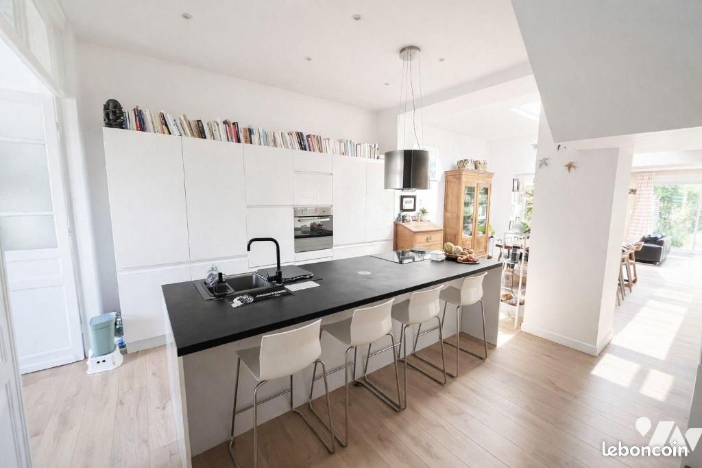 Maison 10 pièces 152 m² · à Phalempin · 152 m² · 385 000 €