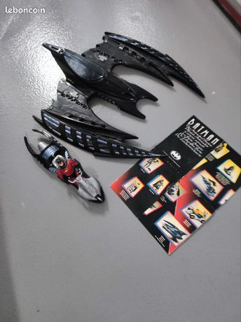 Véhicule Batwing Batman - DC Comics - DC Comics