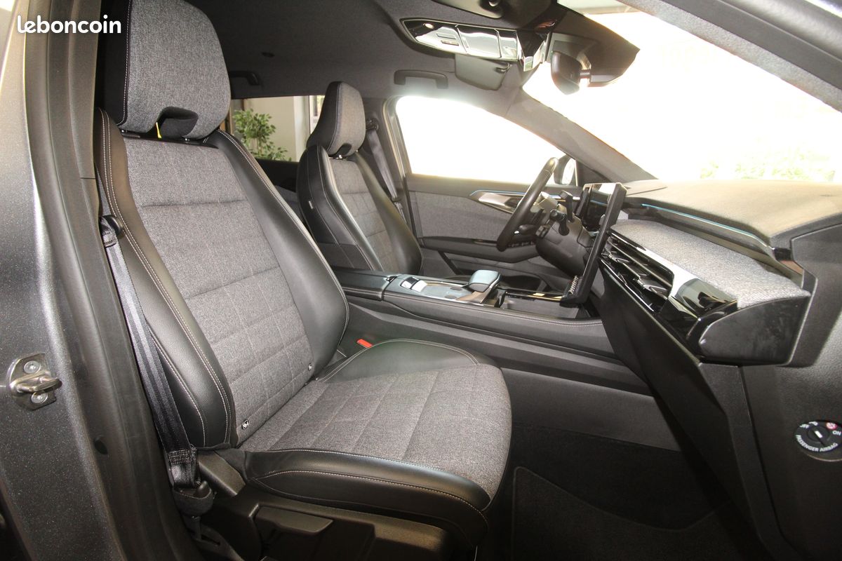 Espace VI TECHNO E-Tech Full Hybrid 200cv 7 places (image 8)