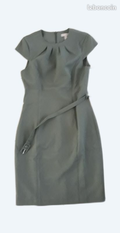 Robe (image 1)