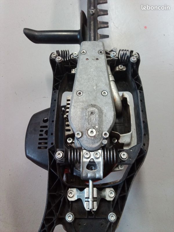 Taille-haie HS87R Stihl (pour pièces) (image 4)