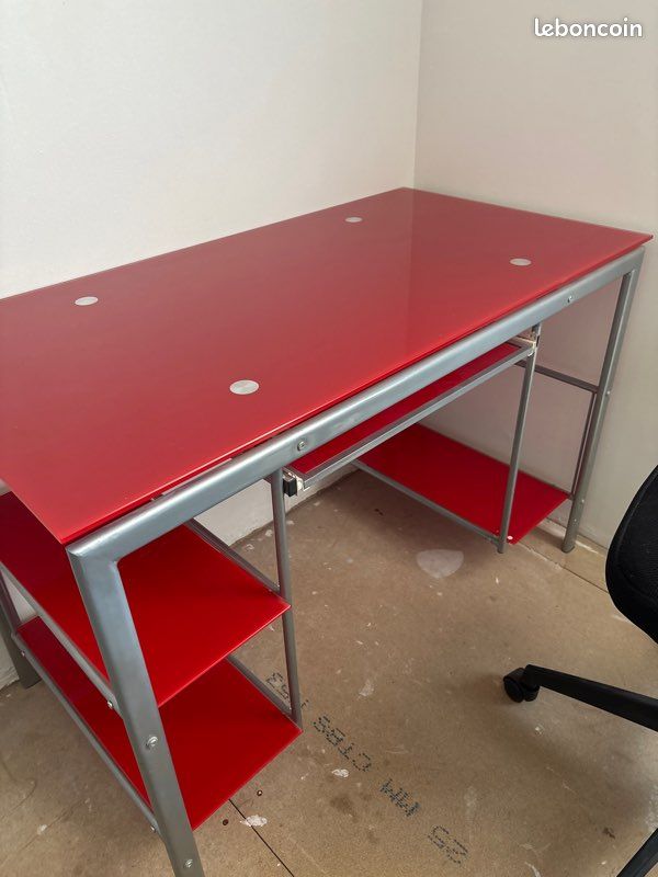 Bureau en verre (image 1)