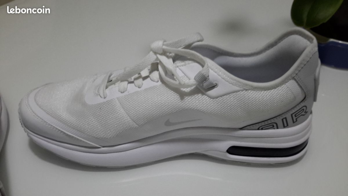 Baskets Nike Air Max LB blanche neuves (image 3)
