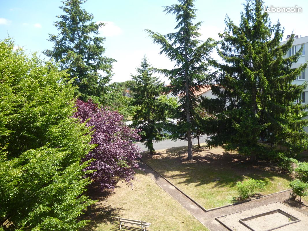 Appartement 4 pièces 70 m² · à Clermont-Ferrand · 69,7 m² · 800 €