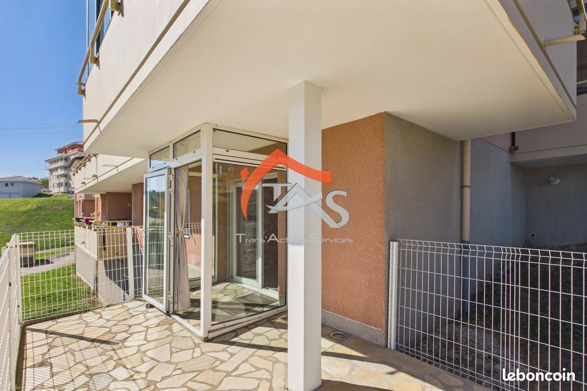 Appartement 2 pièces 65 m² · à Saint-Jean-Bonnefonds · 65 m² · 110 000 €