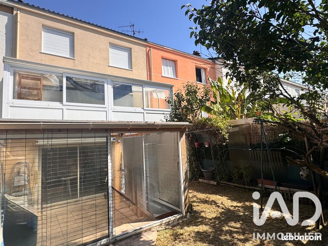 Maison 6 pièces 93 m² · à La Queue-en-Brie · 93 m² · 270 000 €