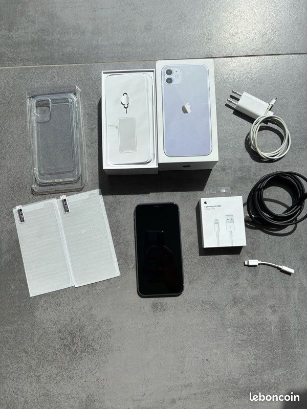 IPhone 11 violet - 128 Go et ses accessoires (image 1)