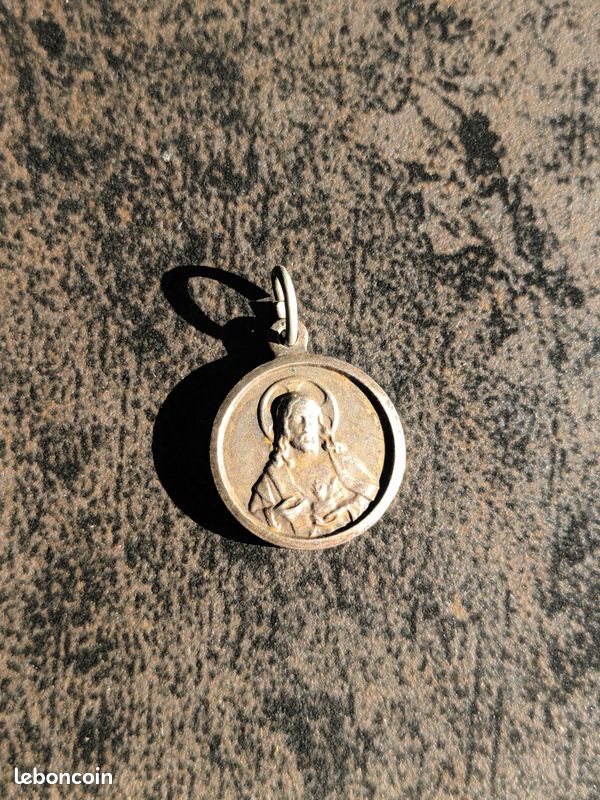 Médaille pendentif Art Déco Vierge Marie Je sui