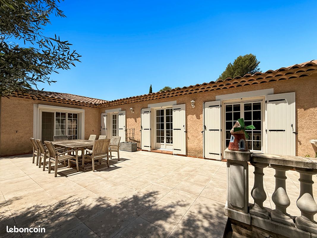 Maison 4 pièces 170 m² · à Bouc-Bel-Air · 170 m² · 971 000 €