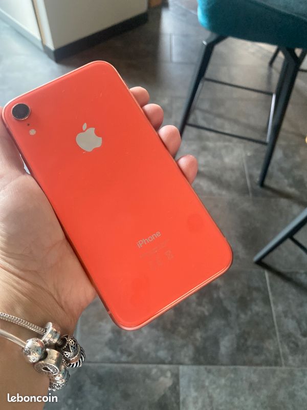 IPhone XR (image 2)