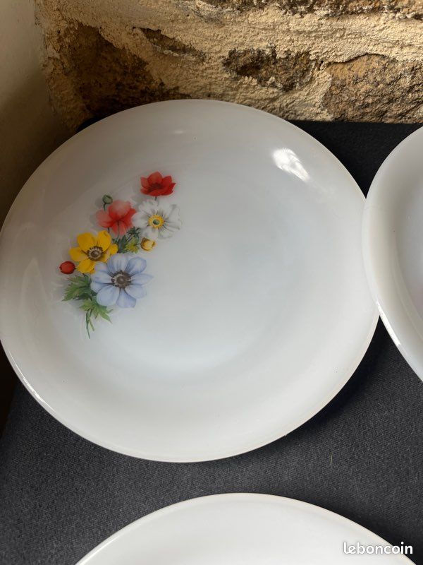 Lot de 4 petites assiettes Arcopal Vintage (image 6)