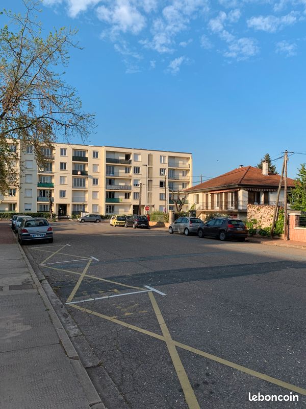 Appartement 4 pièces 71 m² · à Roanne · 71 m² · 93 000 €