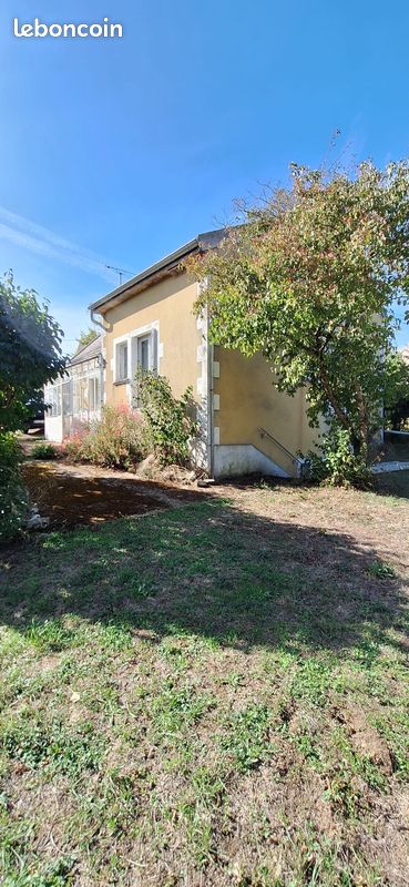 Maison 5 pièces 101 m² · à Saint-Pierre-du-Mont · 101 m² · 79 000 €