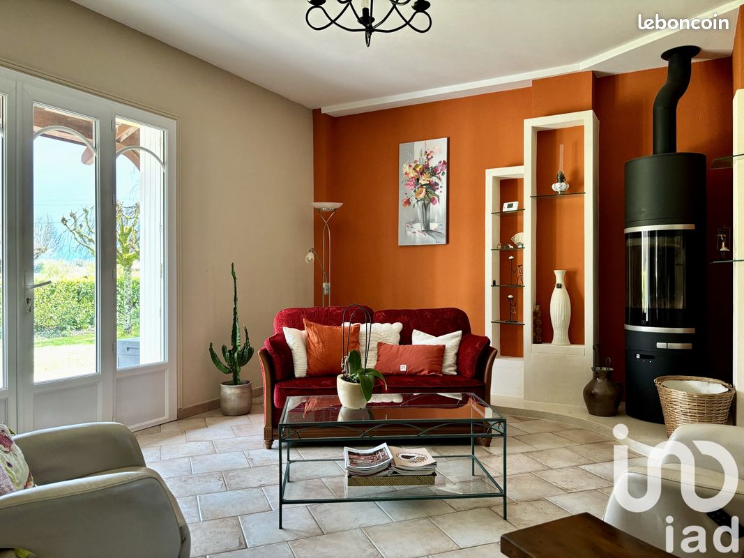 Maison 9 pièces 229 m² - Barbezieux-Saint-Hilaire 16300 (image principale 4)