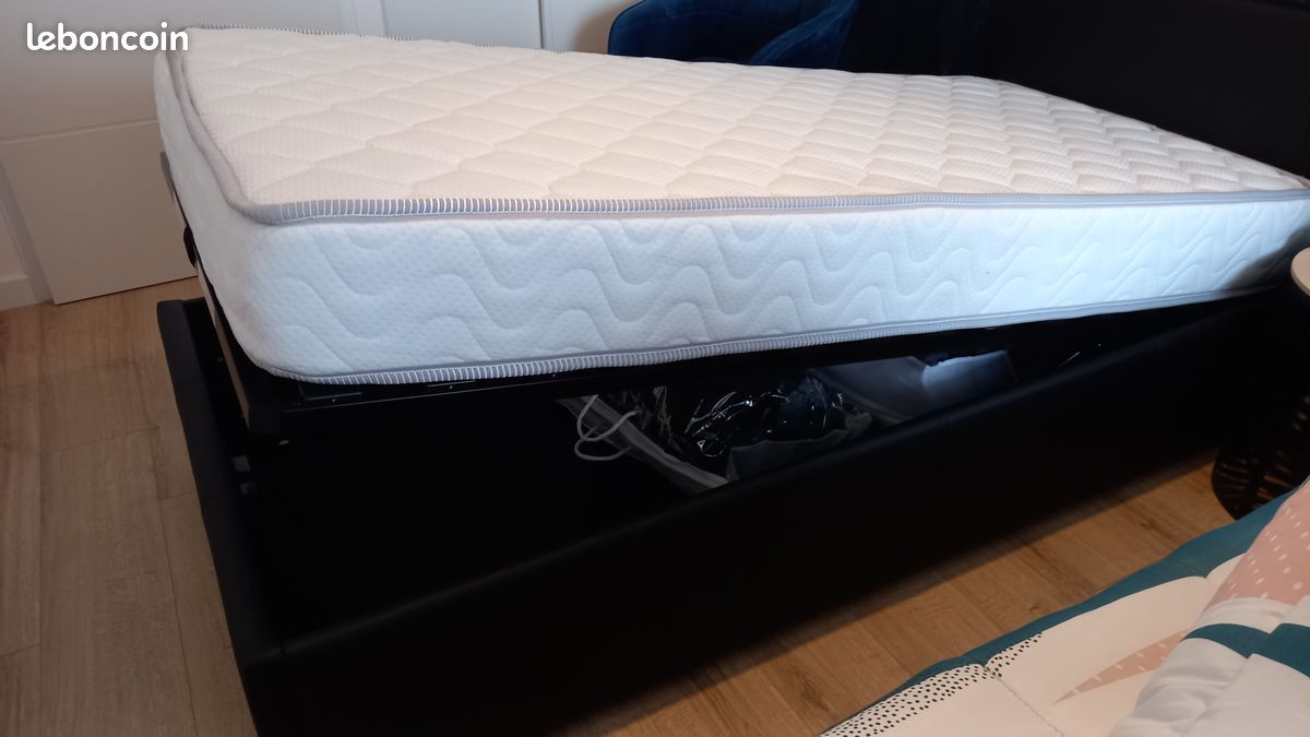 Lit cofe 90 x 190 cm avec tête de lit coutures verticales en tissu