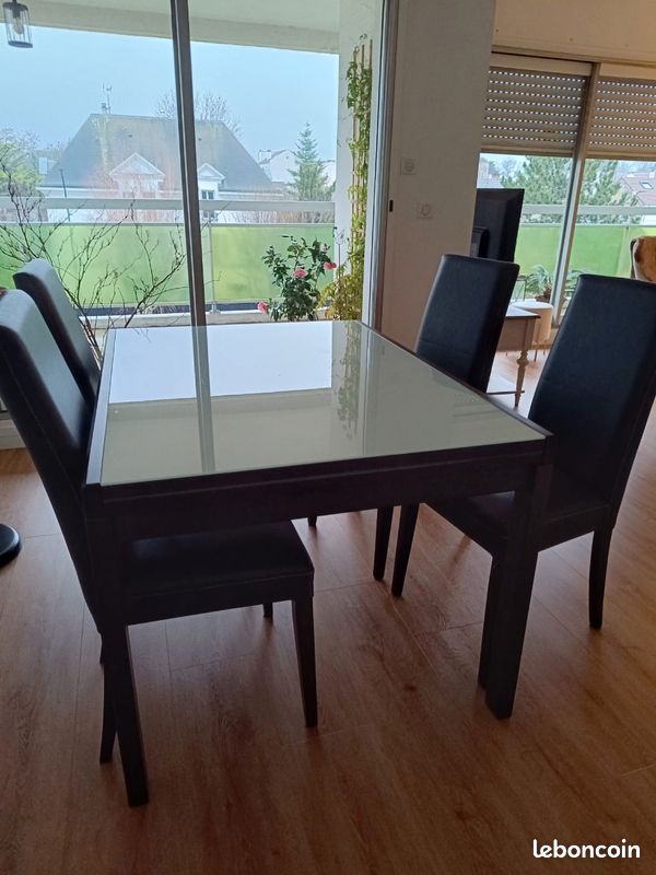 Ensemble table en verre et chaises (image 7)