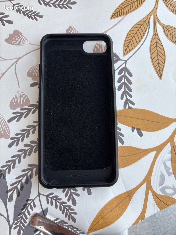 Coque iPhone SE 2020 (avec possible fixation moto) (image 2)