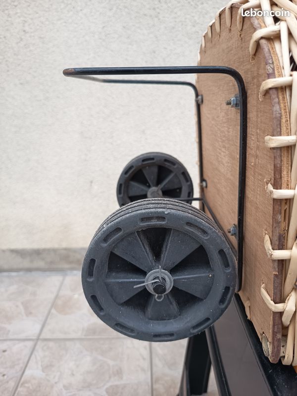 Chariot sur 2 roulettes en osier 43 X 36 X 27-41 cm 52 lites structure en acier, fond en contreplaqué (image 14)