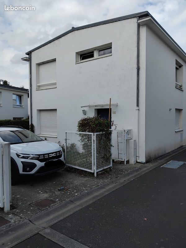 Maison 4 pièces 79 m² · à Saint-Jacques-de-la-Lande · 79 m² · 250 000 €