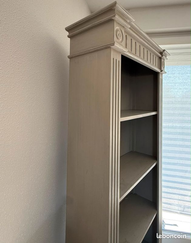 Très belle bibliothèque en bois gris - style Romance (image 2)