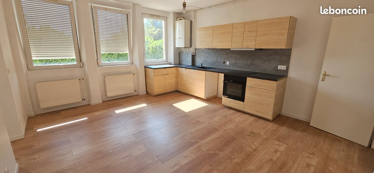 Appartement 3 pièces 96 m² · à Petite-Rosselle · 96 m² · 565 €/mois