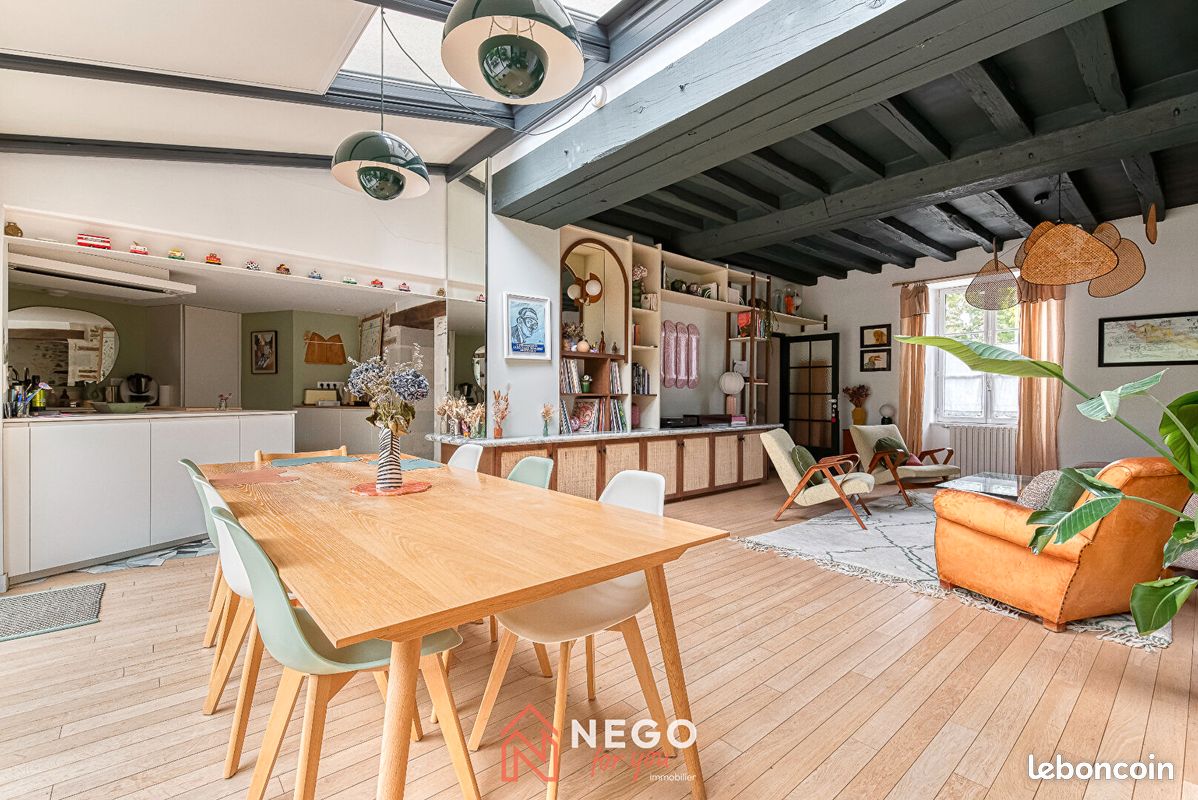 Maison 9 pièces 216 m² · à Angers · 216 m² · 790 000 €