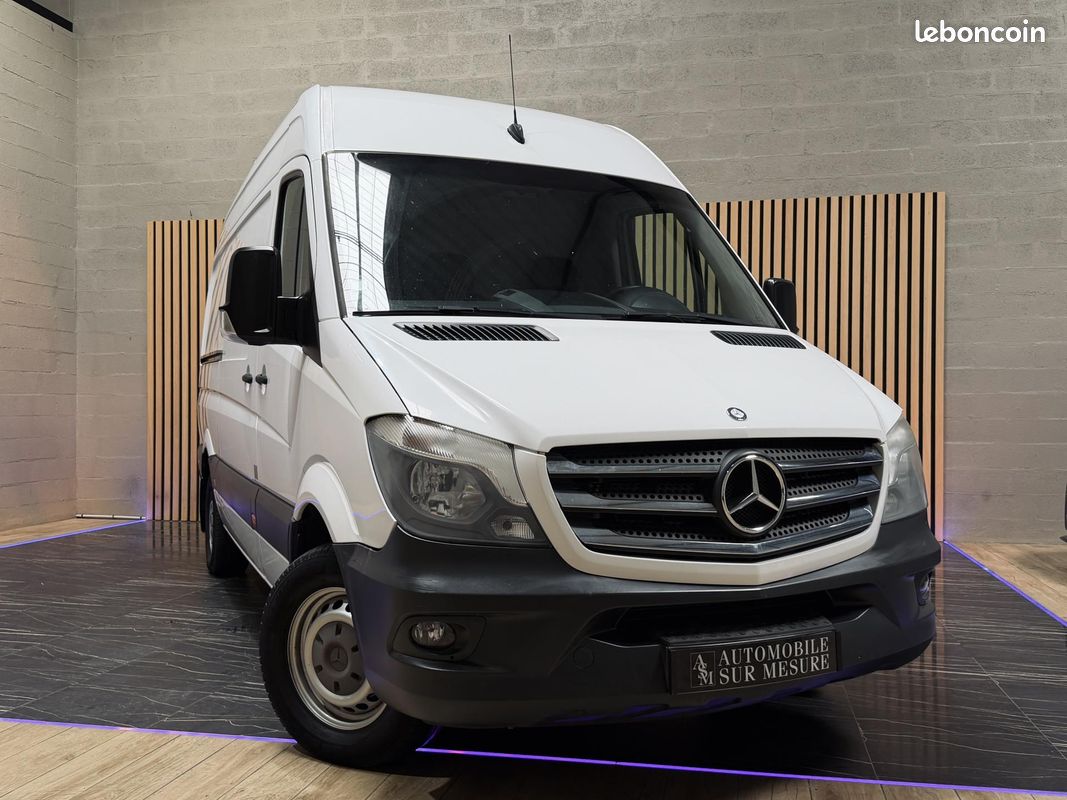 MERCEDES SPRINTER FOURGON 32N 3.0t 219 CDI 3.0 190 BVM Euro5 ÉTAT NEUF RIEN A PRÉVOIR 119 319 (image 19)