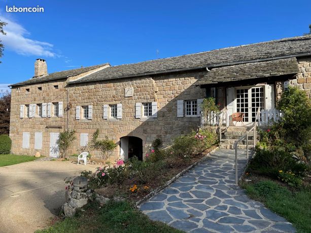 Propriété 258 m² Chenereilles