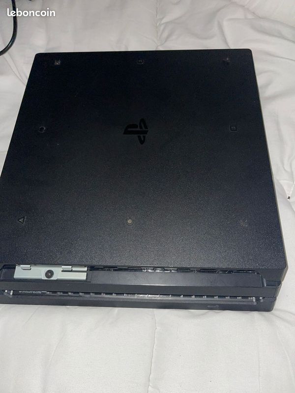 Ps4 pro 2 manettes 1t (image 6)
