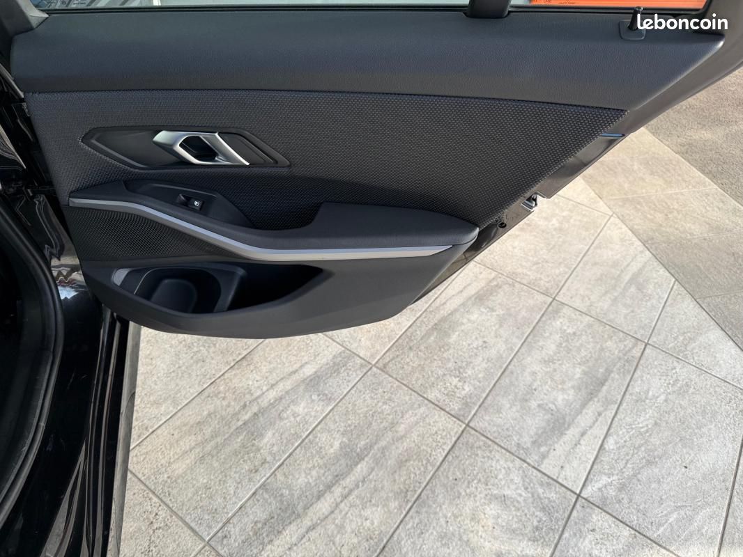 BMW Série 3 TOURING G21 316d 122 ch BVA8 Lounge (image 20)