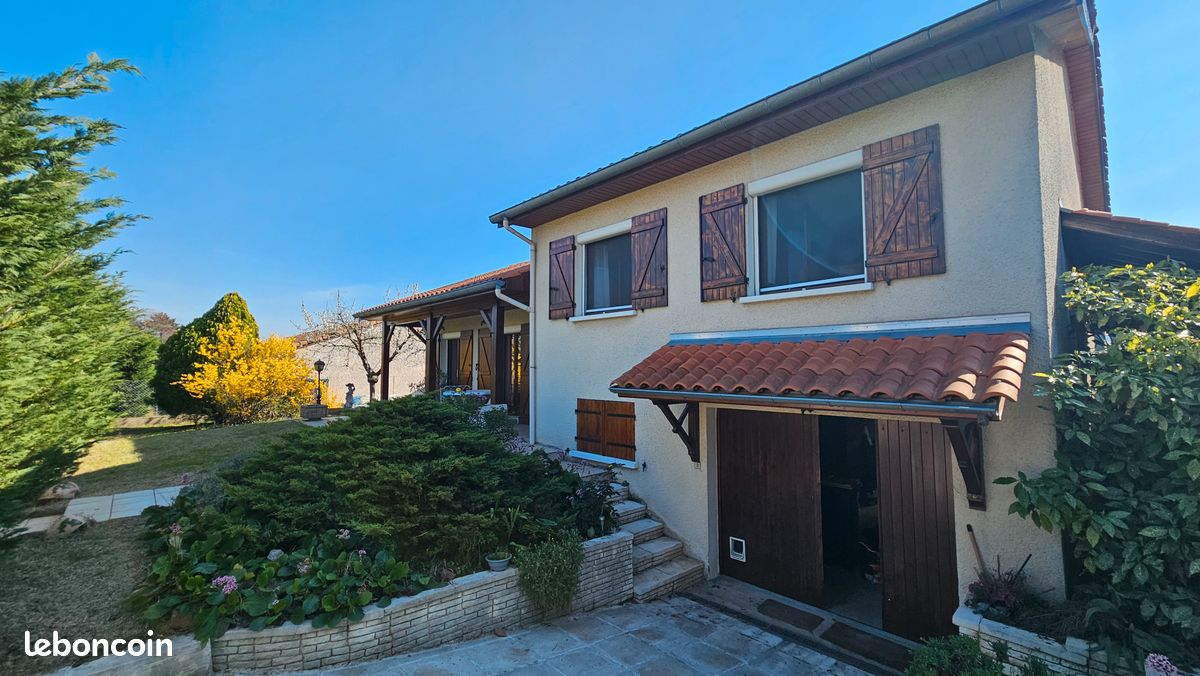 Maison 6 pièces 118 m² · à Riorges · 118 m² · 239 000 €