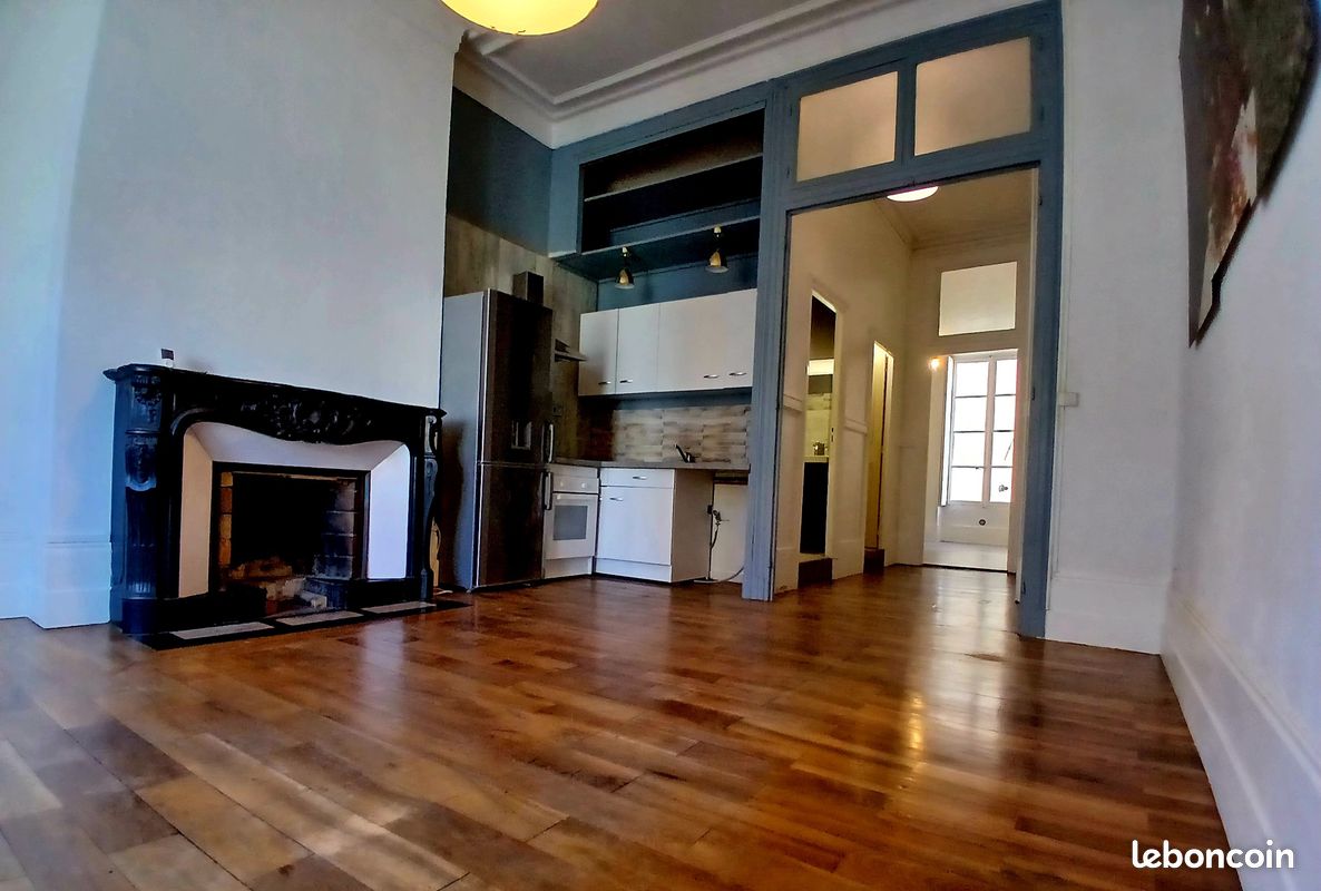 Appartement 3 pièces 68 m² · à Grenoble · 68 m² · 930 €