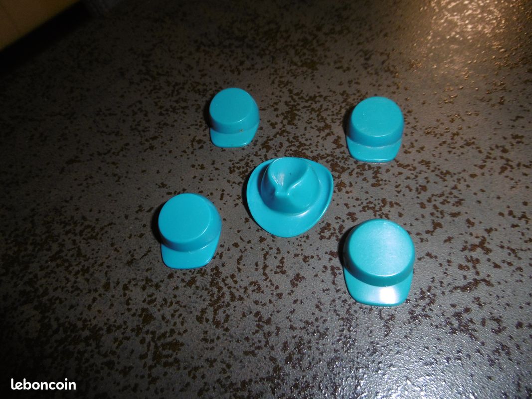 Accessoire Chapeaux Playmobil Catégorie 9 - Pièce D'Occasion En Très Bon État