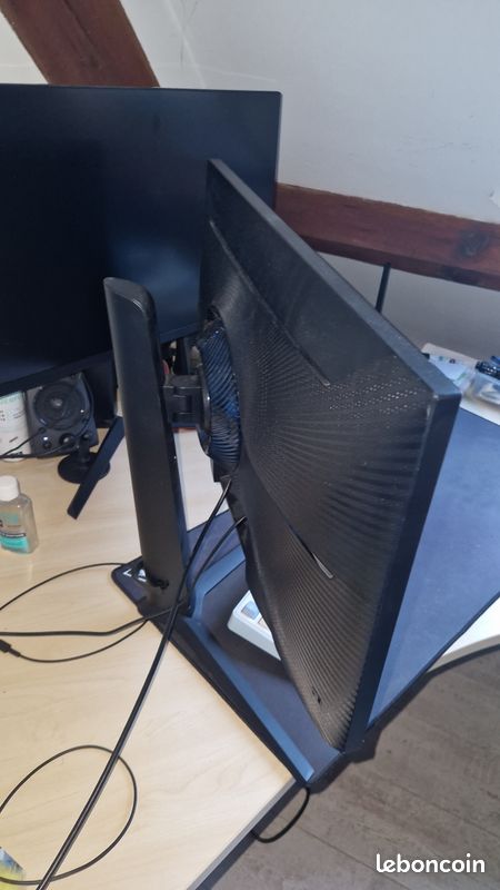 Écran gamer Samsung Odyssey G4 25" – 240 Hz / 1 ms – G-Sync / FreeSync – Très bon état (image 5)