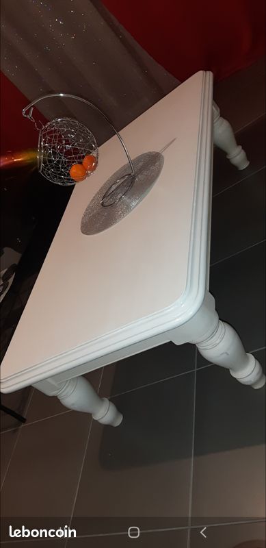 Table basse en bois massif (image 1)