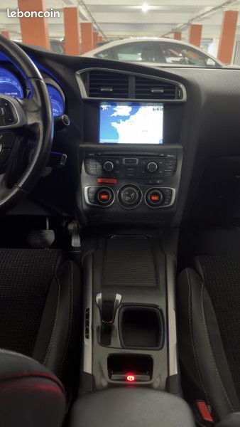 Citroen C4 1.6 E-HDI 112 FAP EXCLUSIVE AUTOMATIQUE (image 20)
