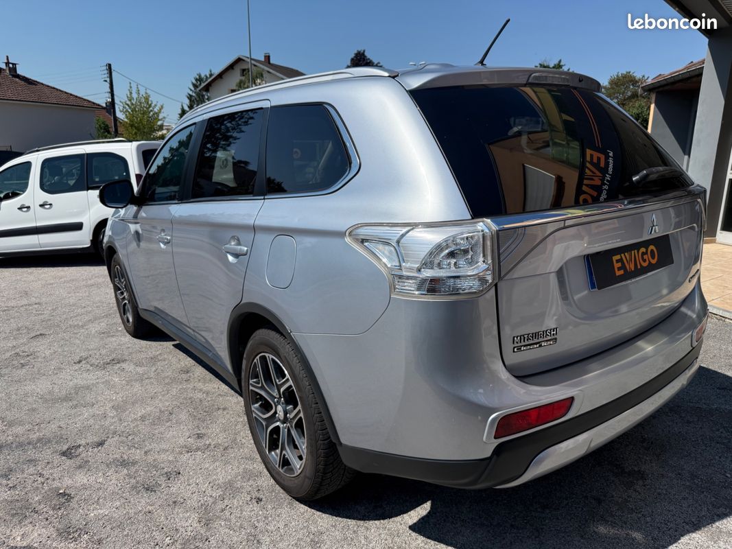 MITSUBISHI OUTLANDER 2.2 DID 150 CH INVITE 4Wd (image 12)